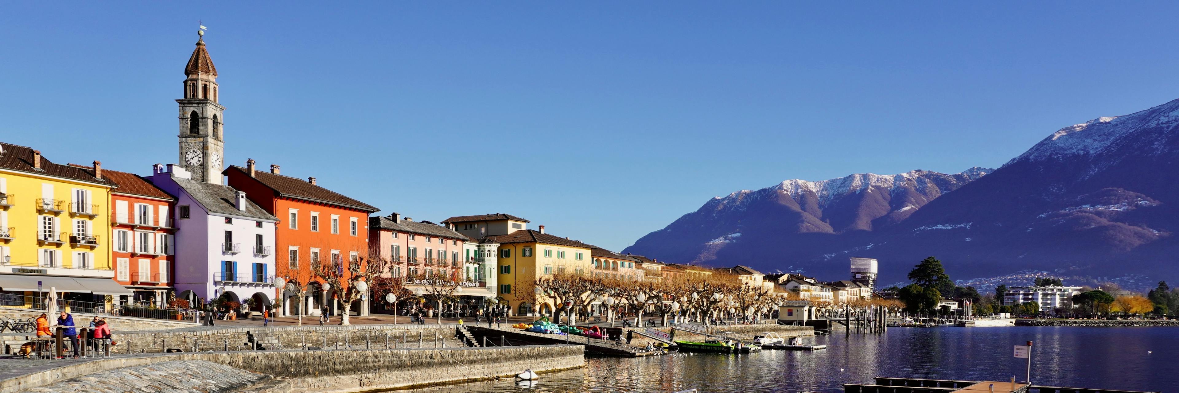 Una vista panoramica del centro storico di Ascona