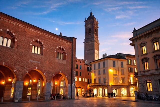 Piazza Roma im Zentrum von Monza