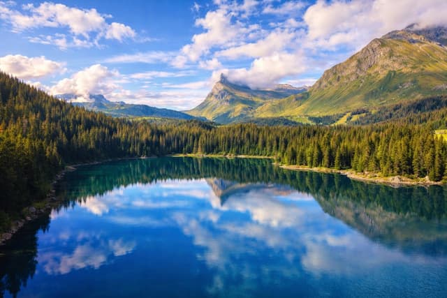 Lago d'Isola Bergsee in San Bernardino Graubünden Schweiz